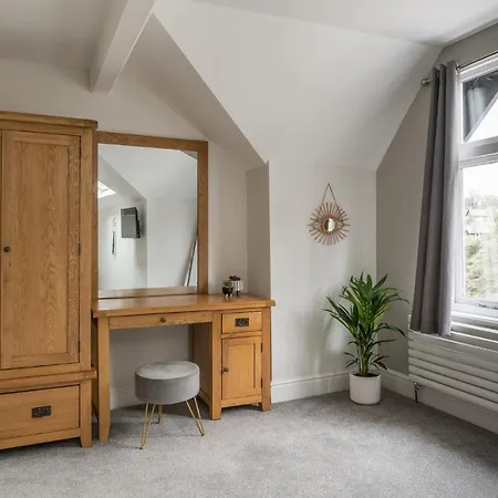 Tudor House-windermere Centre Windermere