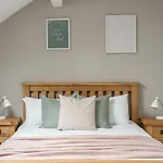 아파트 Tudor House-windermere Centre 윈더미어