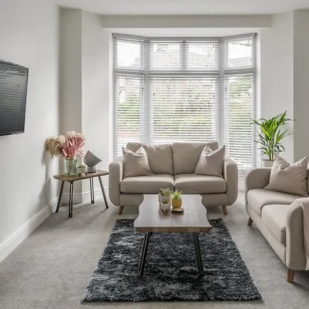 Tudor House-windermere Centre * Windermere